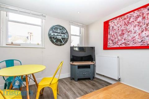 3 bedroom house share to rent, Derby Road