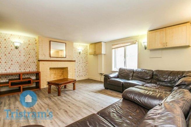 Burns-street-ng7-4dt-1019360
