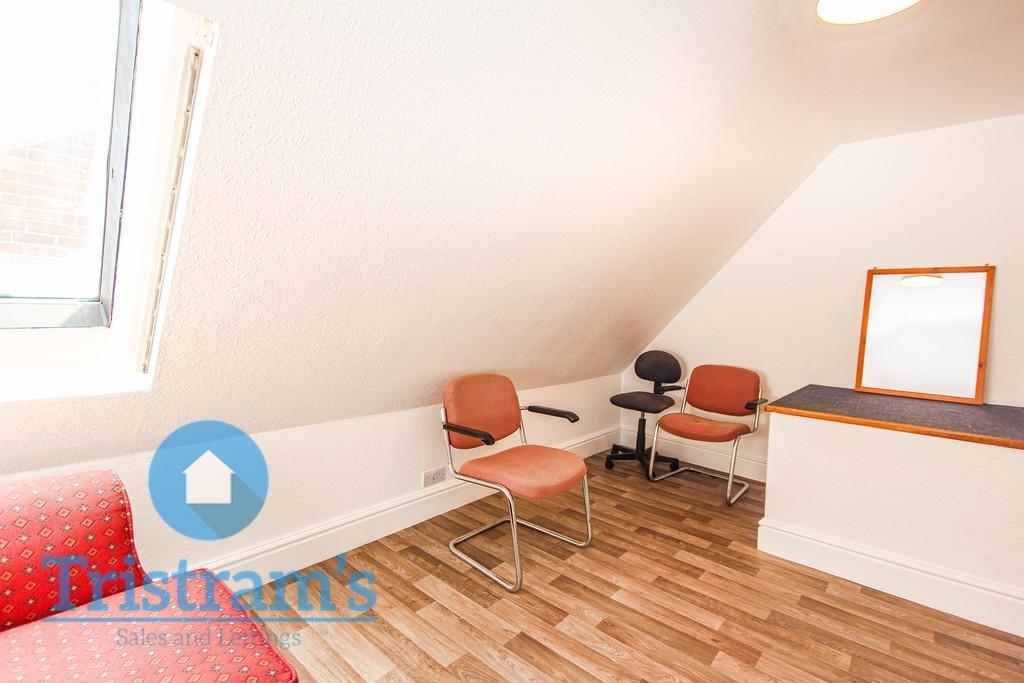 Castle-boulevard-ng7-1ha-1019408