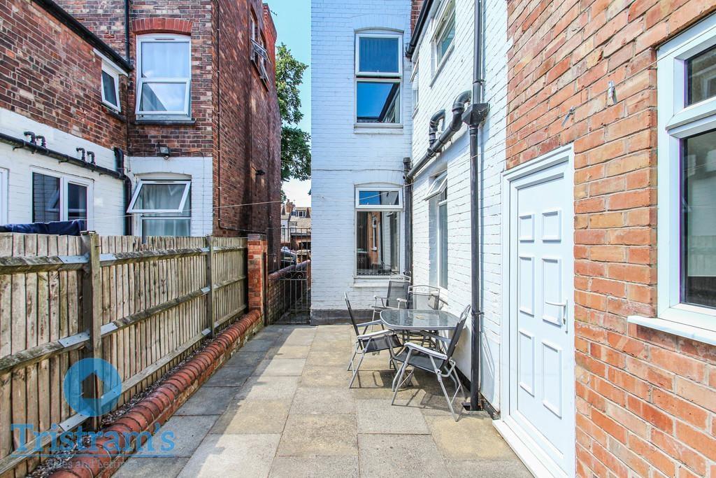 Albert-grove-ng7-1pa-1019443