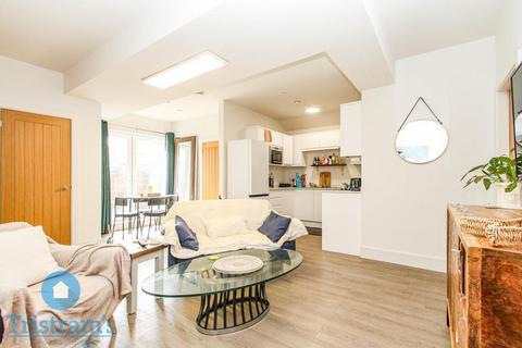3 bedroom house share to rent, Derby Road