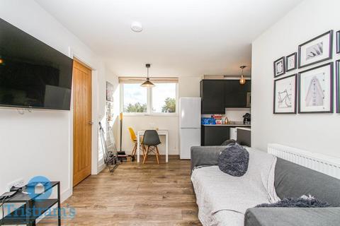 2 bedroom house share to rent, Park Road