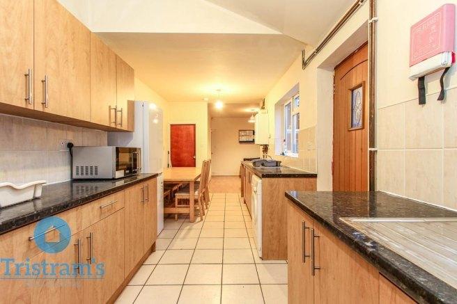 Bute-avenue-ng7-1qb-1019956