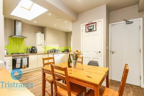 undefined, Pelham Crescent