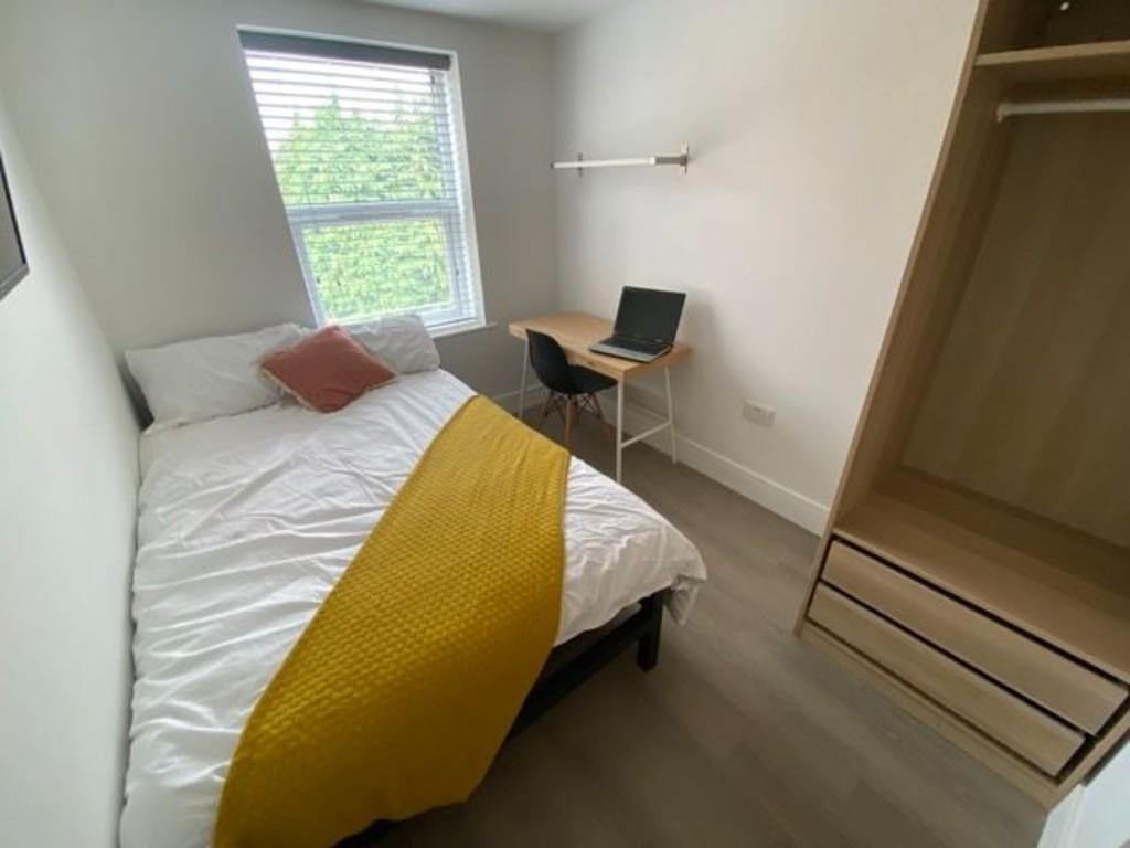 Colwick-road-ng2-5fr-1020519