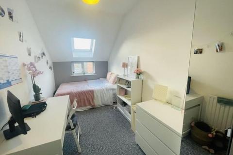 3 bedroom house share to rent, Montpelier Road