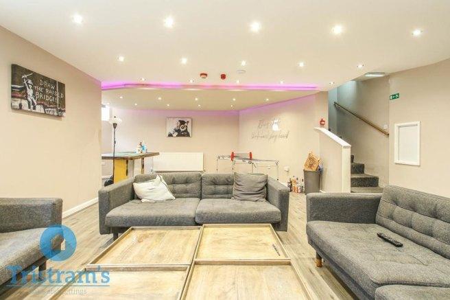 Burns-street-ng7-4dt-1020822