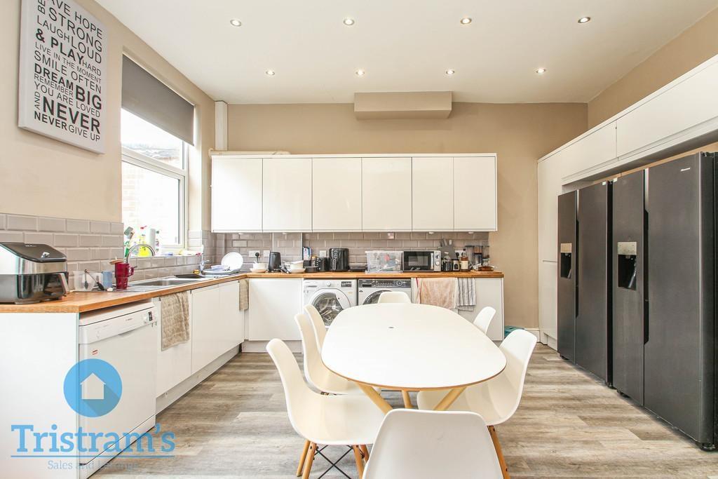 Burns-street-ng7-4dt-1020824