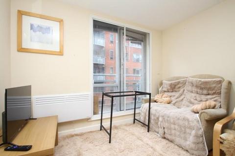 2 bedroom house share to rent, Ropewalk Court