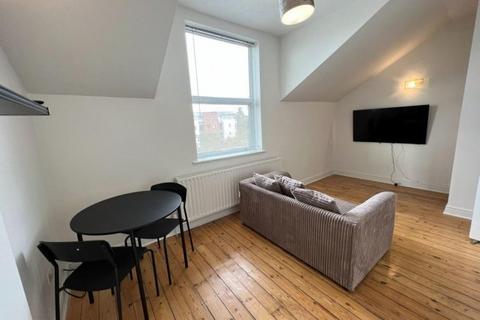 2 bedroom house share to rent, Melton Road