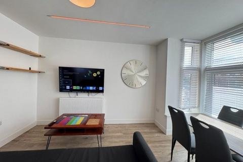 3 bedroom house share to rent, Musters Road