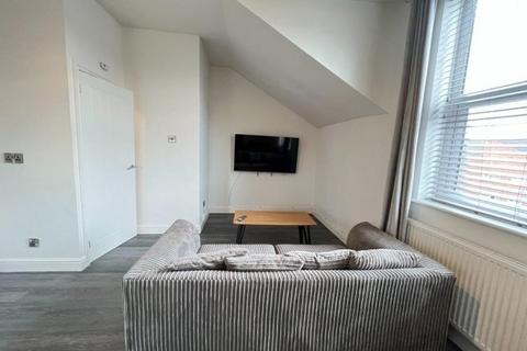 2 bedroom house share to rent, Melton Road