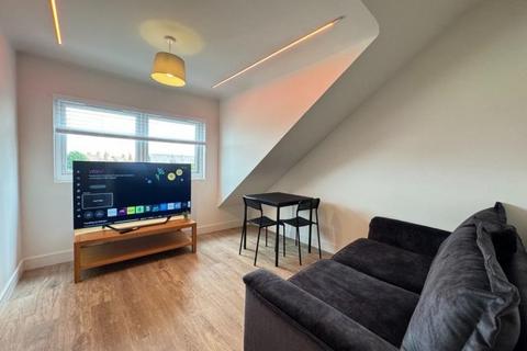 2 bedroom house share to rent, Musters Road