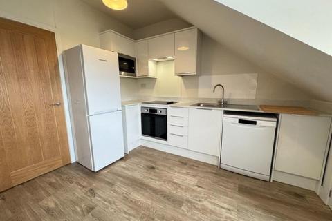 2 bedroom house share to rent, Musters Road