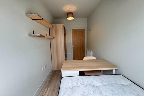 2 bedroom house share to rent, Musters Road
