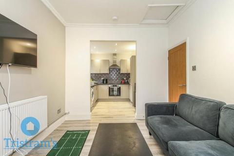 2 bedroom house share to rent, Mansfield Road