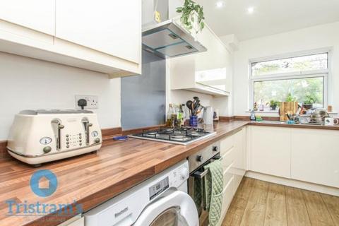 2 bedroom house share to rent, Waverley Street