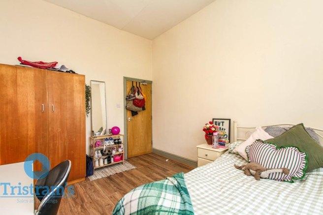 Waterloo-road-ng7-4au-1021041