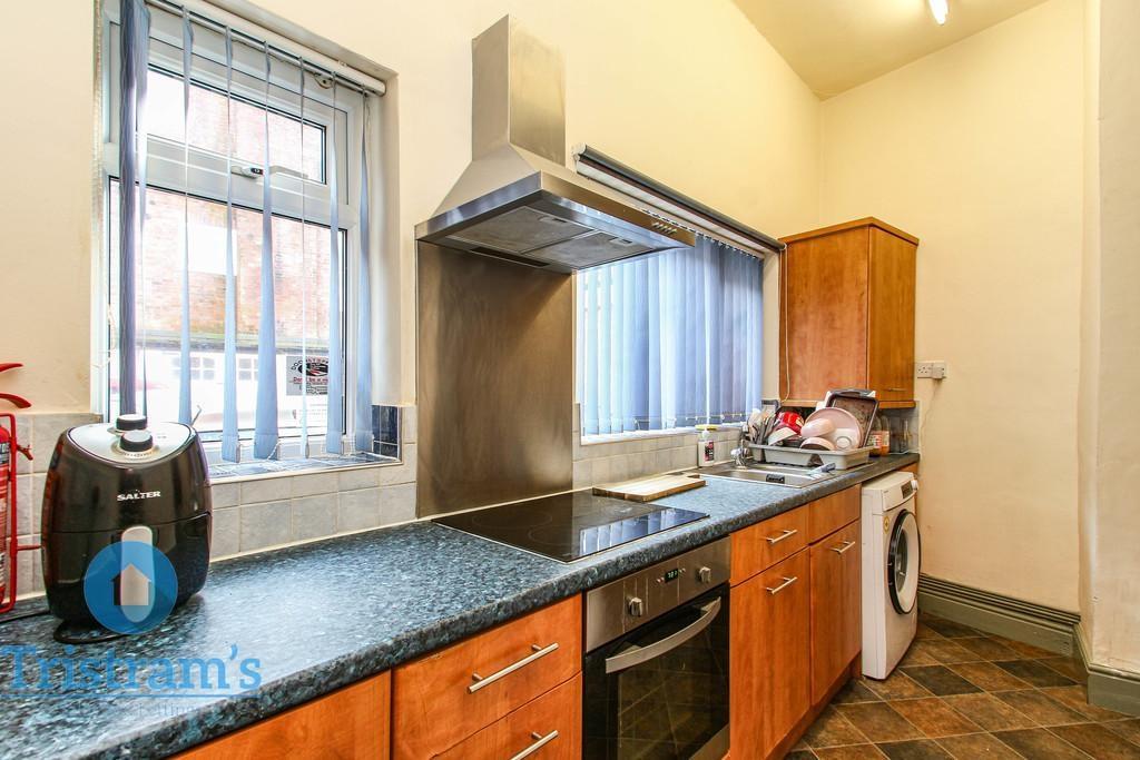 Waterloo-road-ng7-4au-1021037