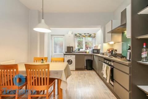 2 bedroom house share to rent, Cycle Road