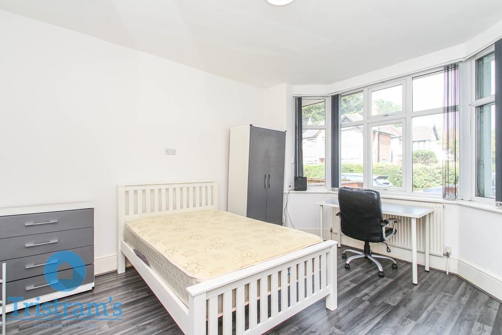 Abbey-road-ng9-2qh-1021364