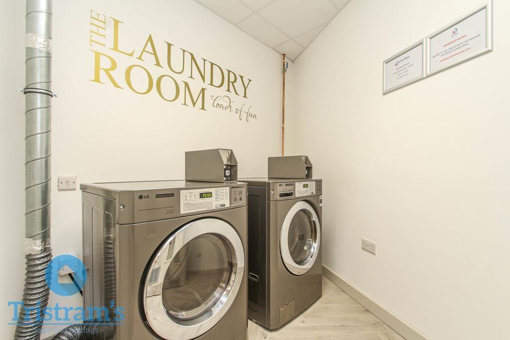 Victoria-street-de1-1es-1021503