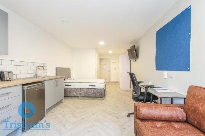 Victoria-street-de1-1es-1021496