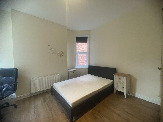 Gedling-grove-ng7-4du-1021534