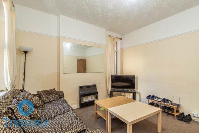 Willoughby-avenue-ng7-2ep-1021697