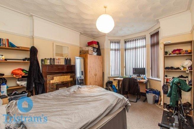 Willoughby-avenue-ng7-2ep-1021700