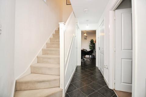 3 bedroom detached house for sale, Calvos Close, Leicester, LE4