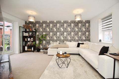 3 bedroom detached house for sale, Calvos Close, Leicester, LE4