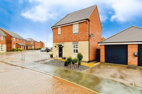 3 bedroom detached house for sale, Calvos Close, Leicester, LE4