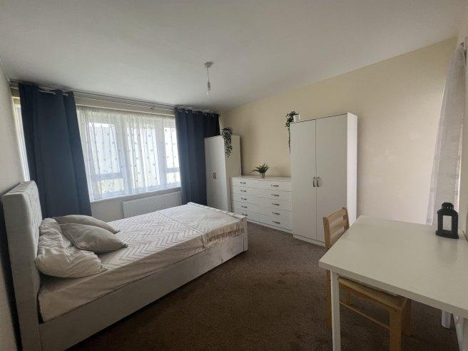 Watling-gardens-nw2-3ue-1021898