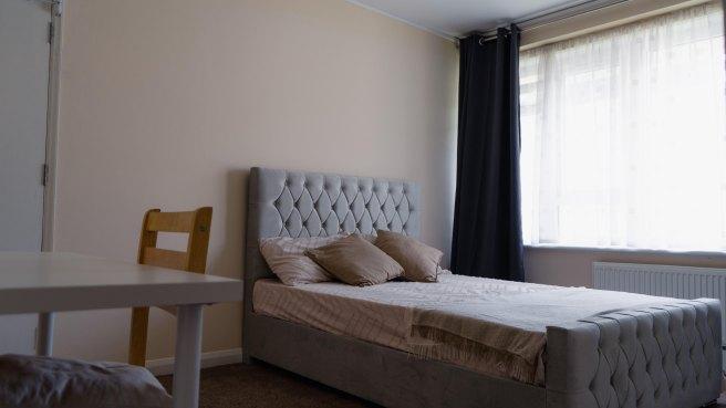 Watling-gardens-nw2-3ue-1021906