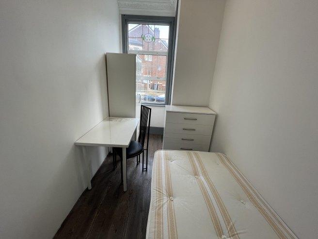 Riffel-road-nw2-4ny-1021912