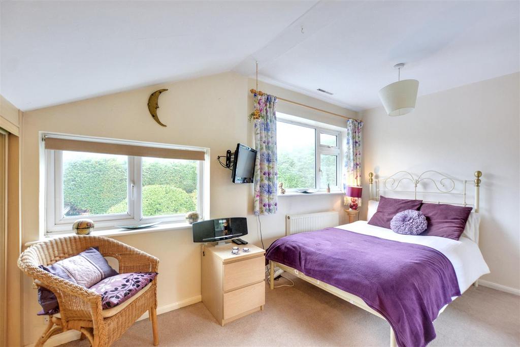 Bedroom 2 3.jpeg
