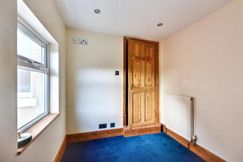 Bedroom 3 1.jpeg