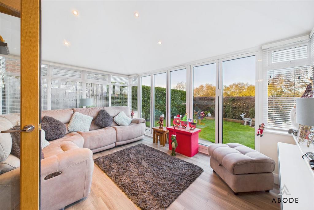 CAM01882 G0-PR0235-STILL013.jpg