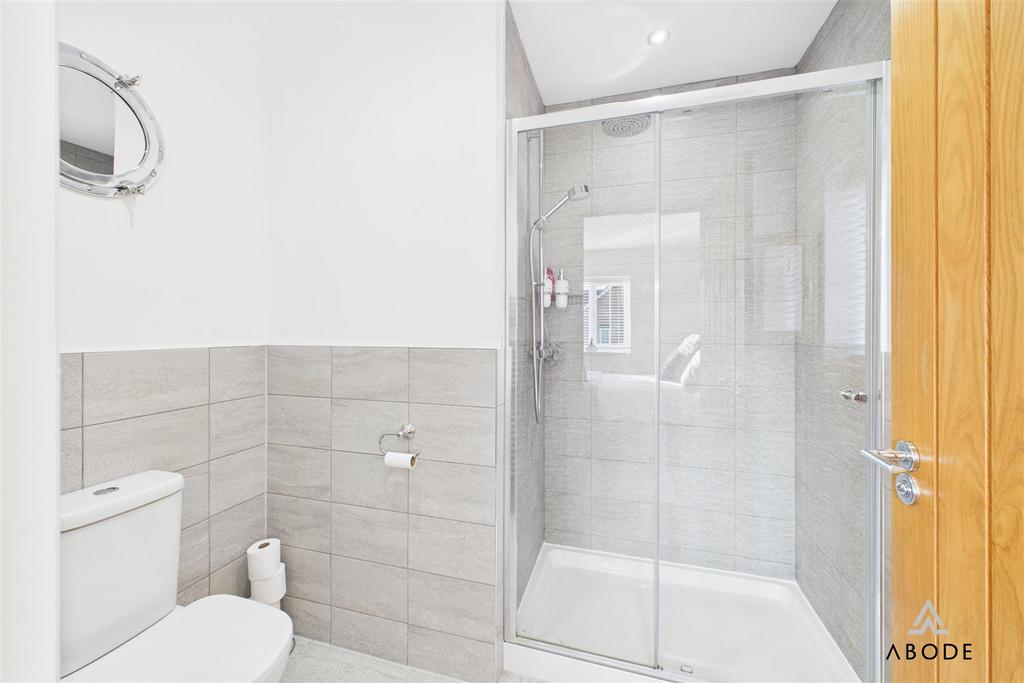 CAM01882 G0-PR0235-STILL022.jpg