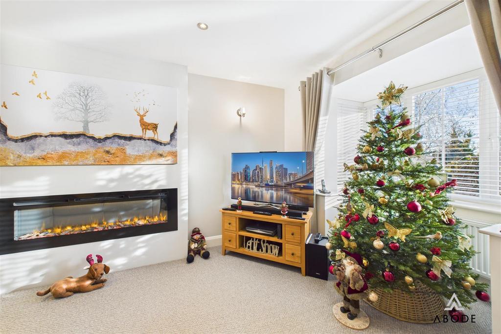 CAM01882 G0-PR0235-STILL004.jpg