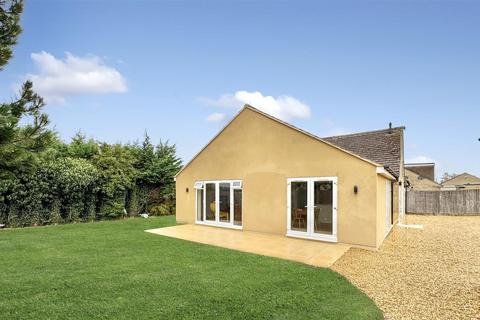 4 bedroom bungalow for sale, Cirencester