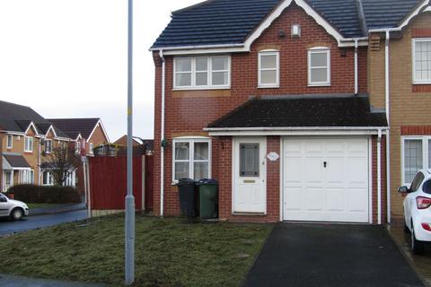 3 bedroom semi-detached house to rent, Tipton DY4