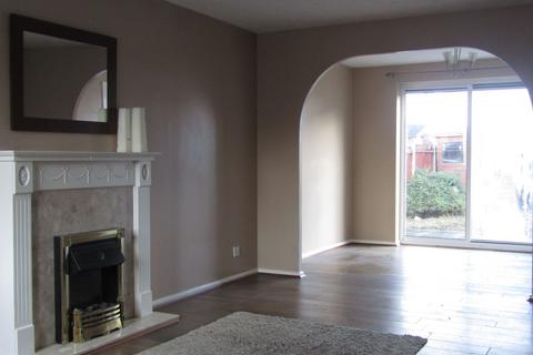 3 bedroom semi-detached house to rent, Tipton DY4