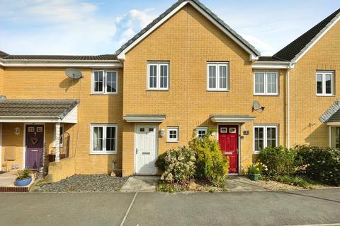 undefined, Rhodfa Brynmenyn, Sarn, Bridgend, CF32