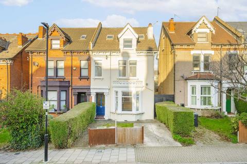 undefined, Gleneldon Road, London SW16