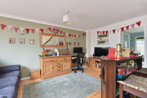 2 bedroom semi-detached house for sale, Church Meadows, Deal