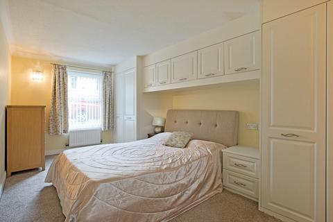 2 bedroom apartment for sale, Cunliffe Road, Ilkley LS29