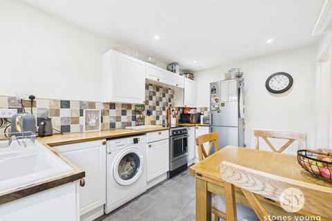 undefined, Long Row, Mellor, BB2