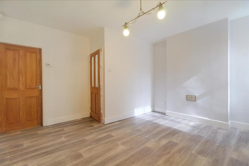 5 Dining Room.jpg
